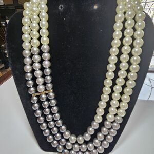 *Sale* Paparazzi layered Faux Pearl Necklace Chunky Necklace Earrings 20-23"